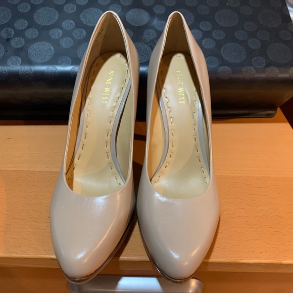 Shoes - Picture 3 of 3